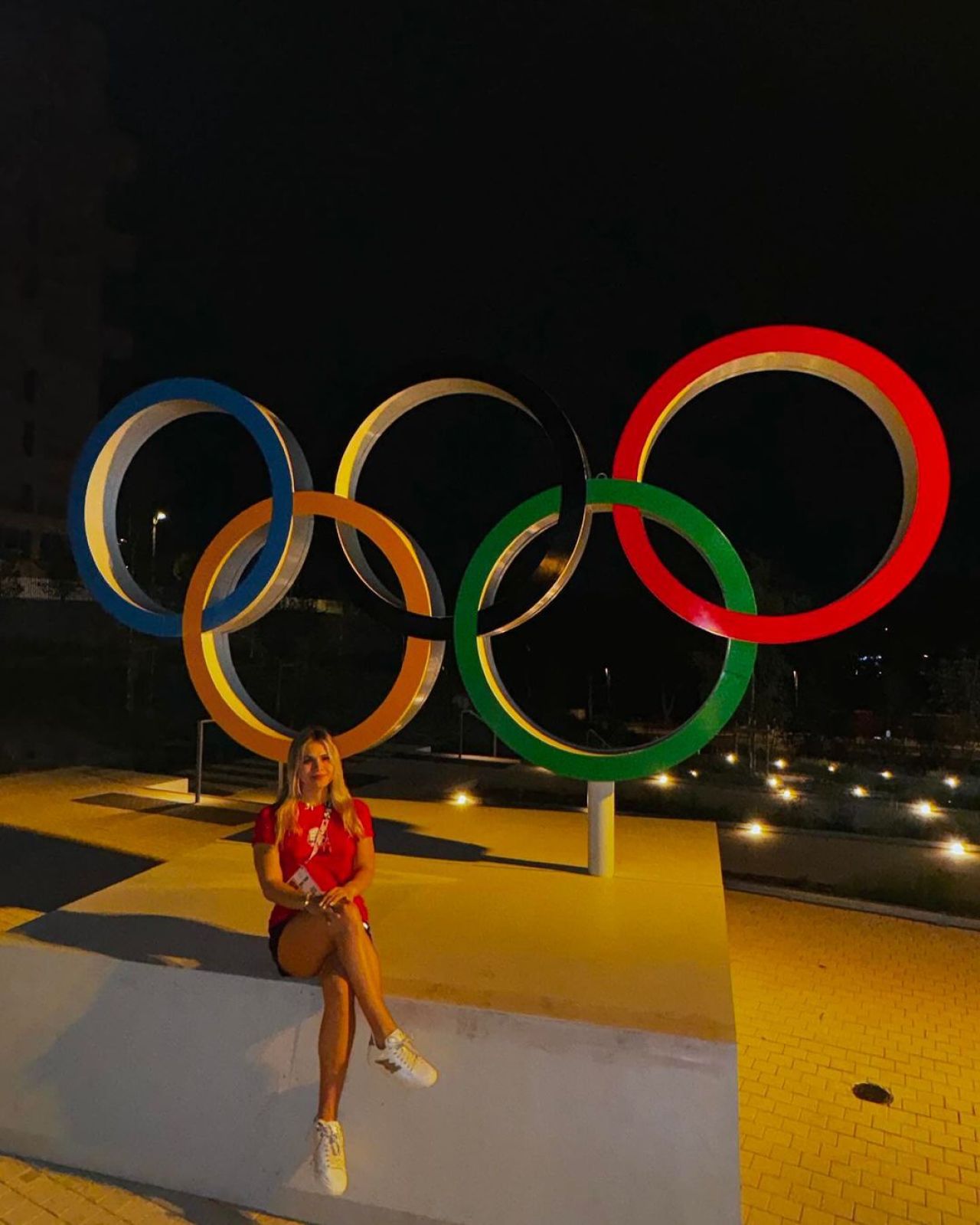 Înotătoarea despre care s-a spus că a fost dată afară din Satul Olimpic a reacționat: