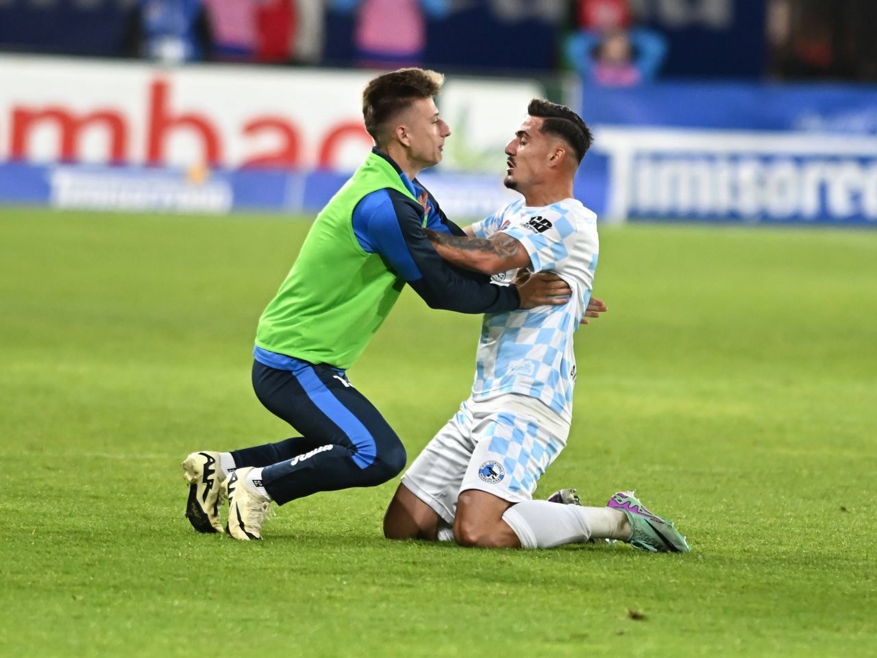 S-a schimbat fotbalul! Marica a dezvăluit de ce jucătorii FCSB și Corvinul fac sprinturi după finalul meciurilor din Europa_37