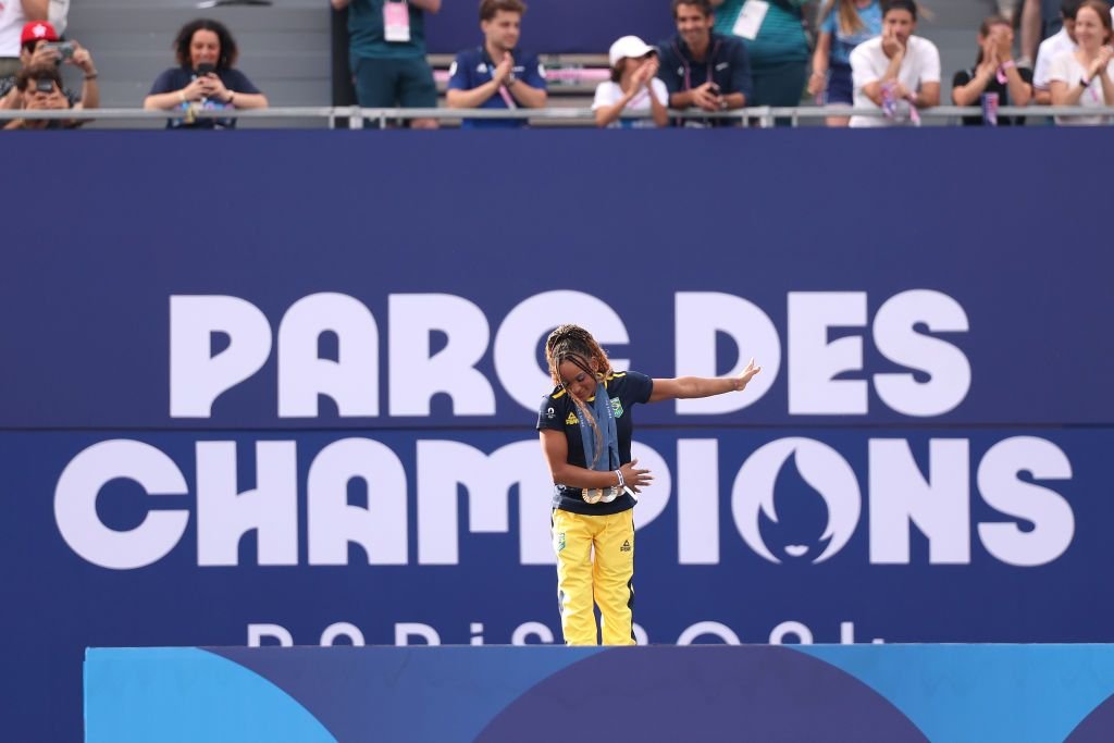 Michelle Obama le apără pe Simone Biles și Jordan Chiles după momentul 