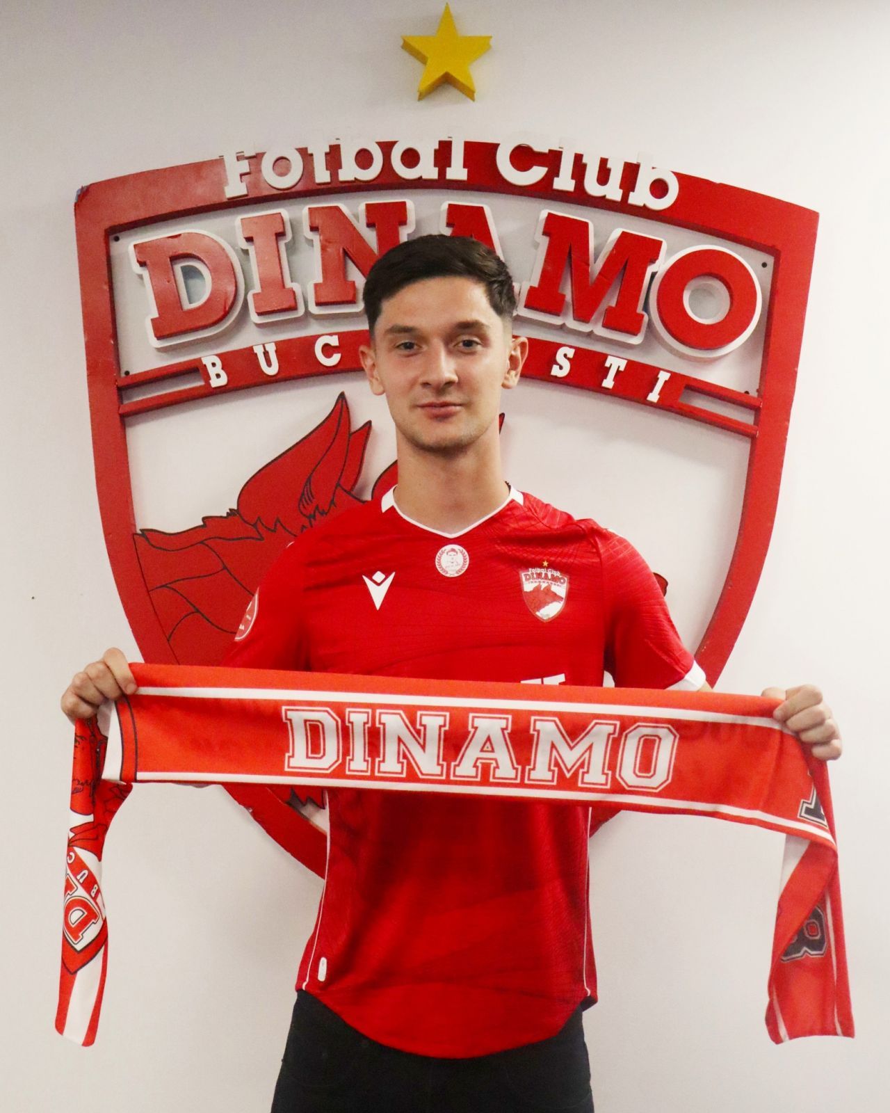 Young Dinamo.