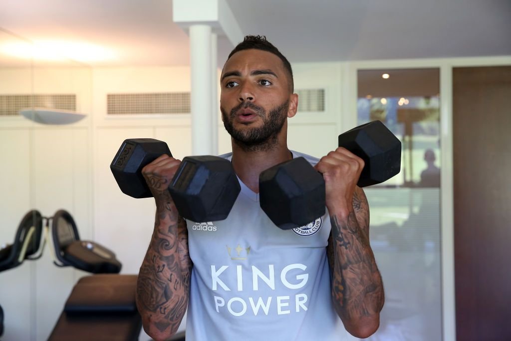 Un fost fotbalist, câștigător de Champions League și campion în Premier League, va debuta în boxul profesionist!_12