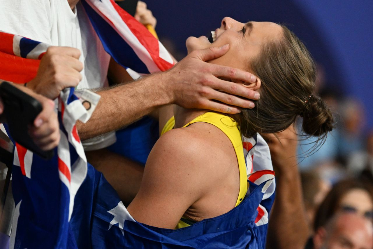 A ratat finala la Tokyo, iar acum a devenit campioană olimpică la Paris!_5