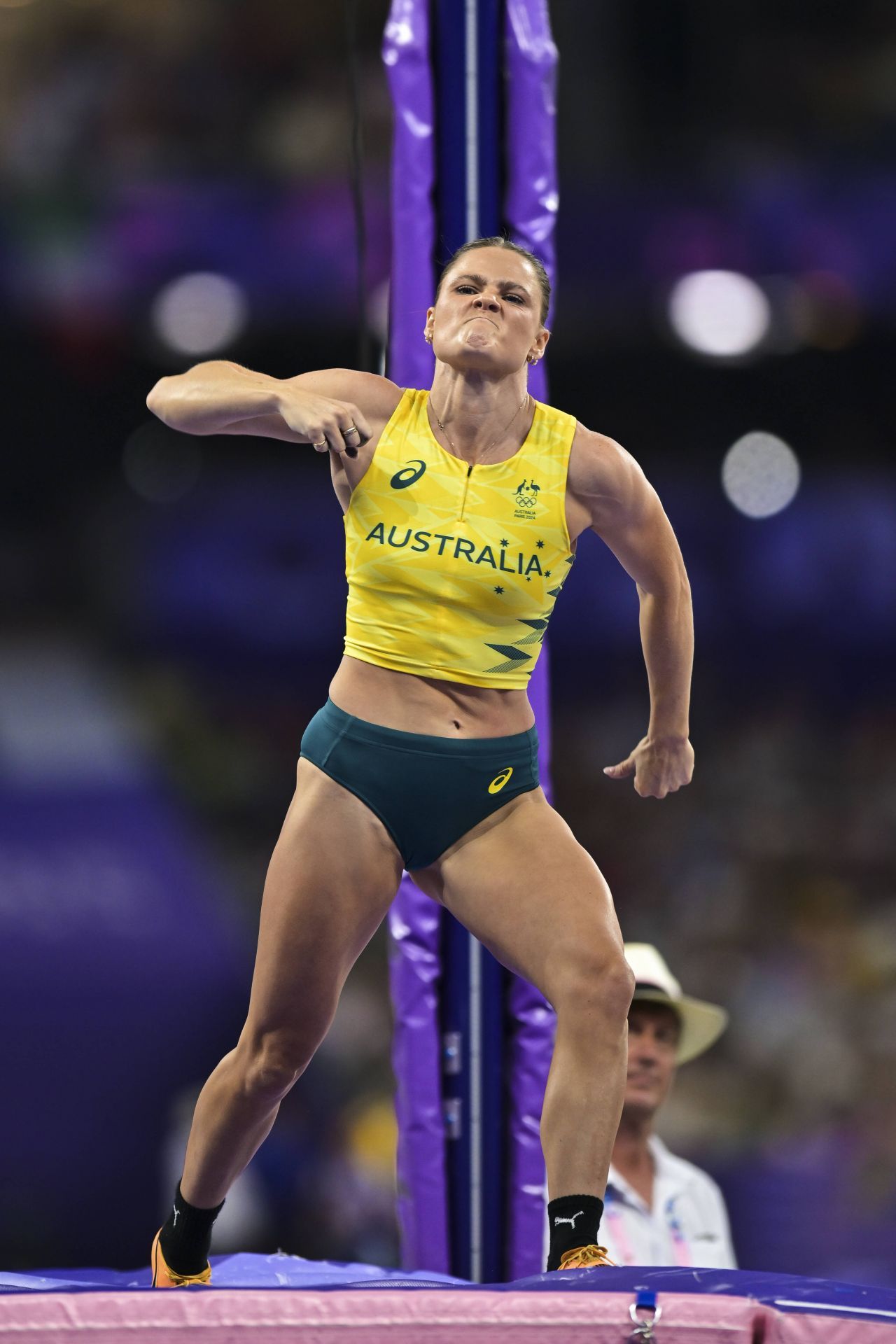 A ratat finala la Tokyo, iar acum a devenit campioană olimpică la Paris!_9