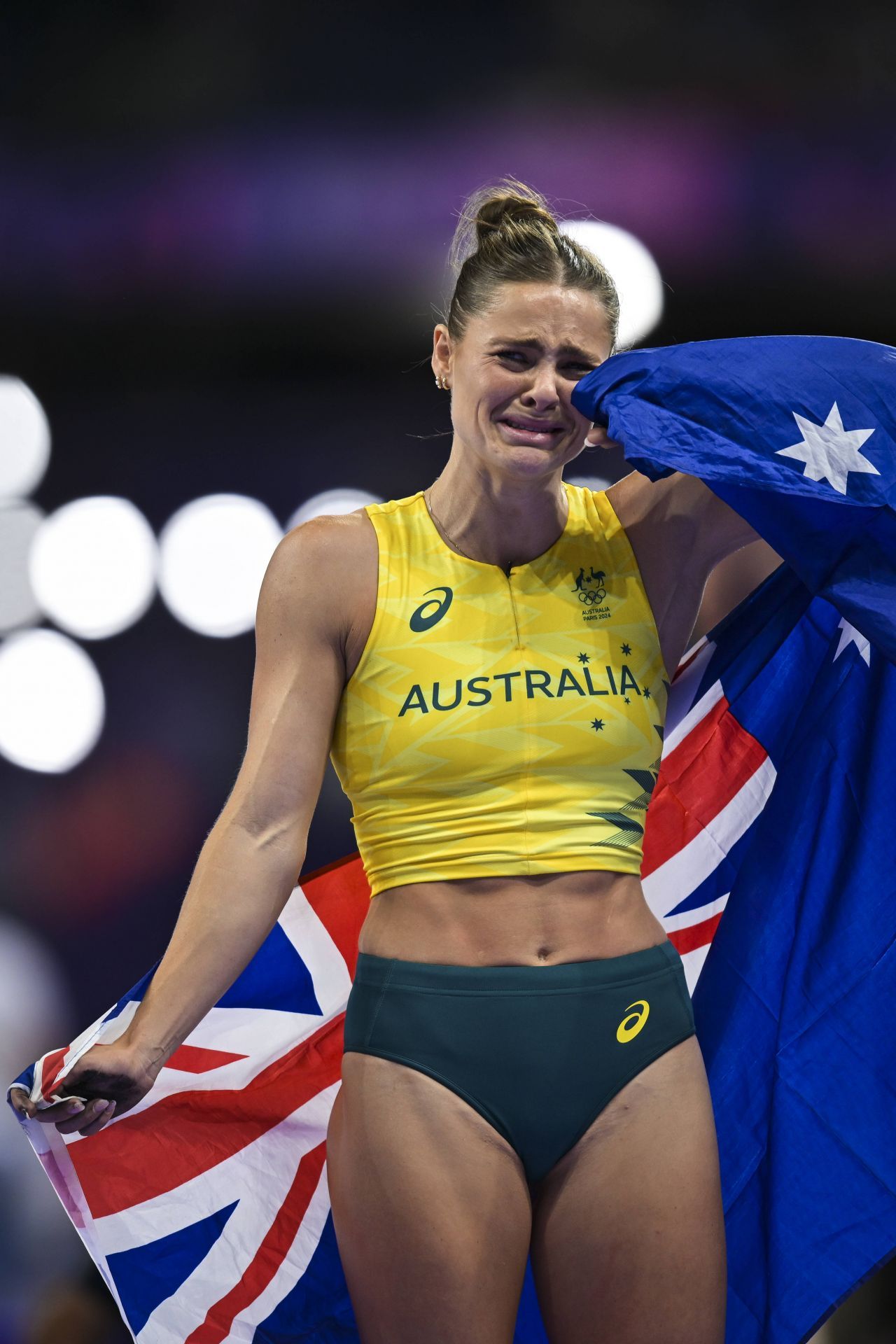A ratat finala la Tokyo, iar acum a devenit campioană olimpică la Paris!_10