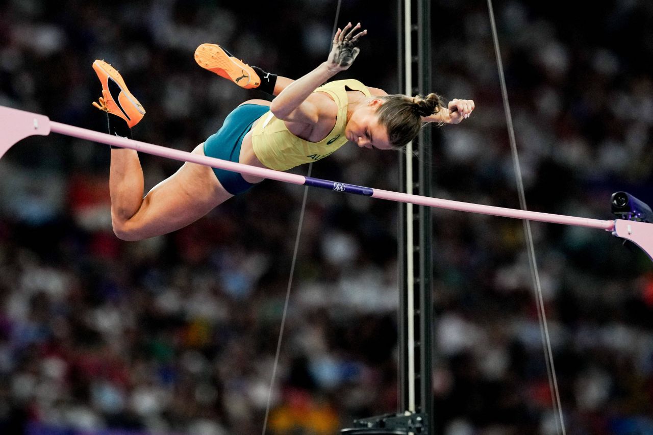 A ratat finala la Tokyo, iar acum a devenit campioană olimpică la Paris!_13