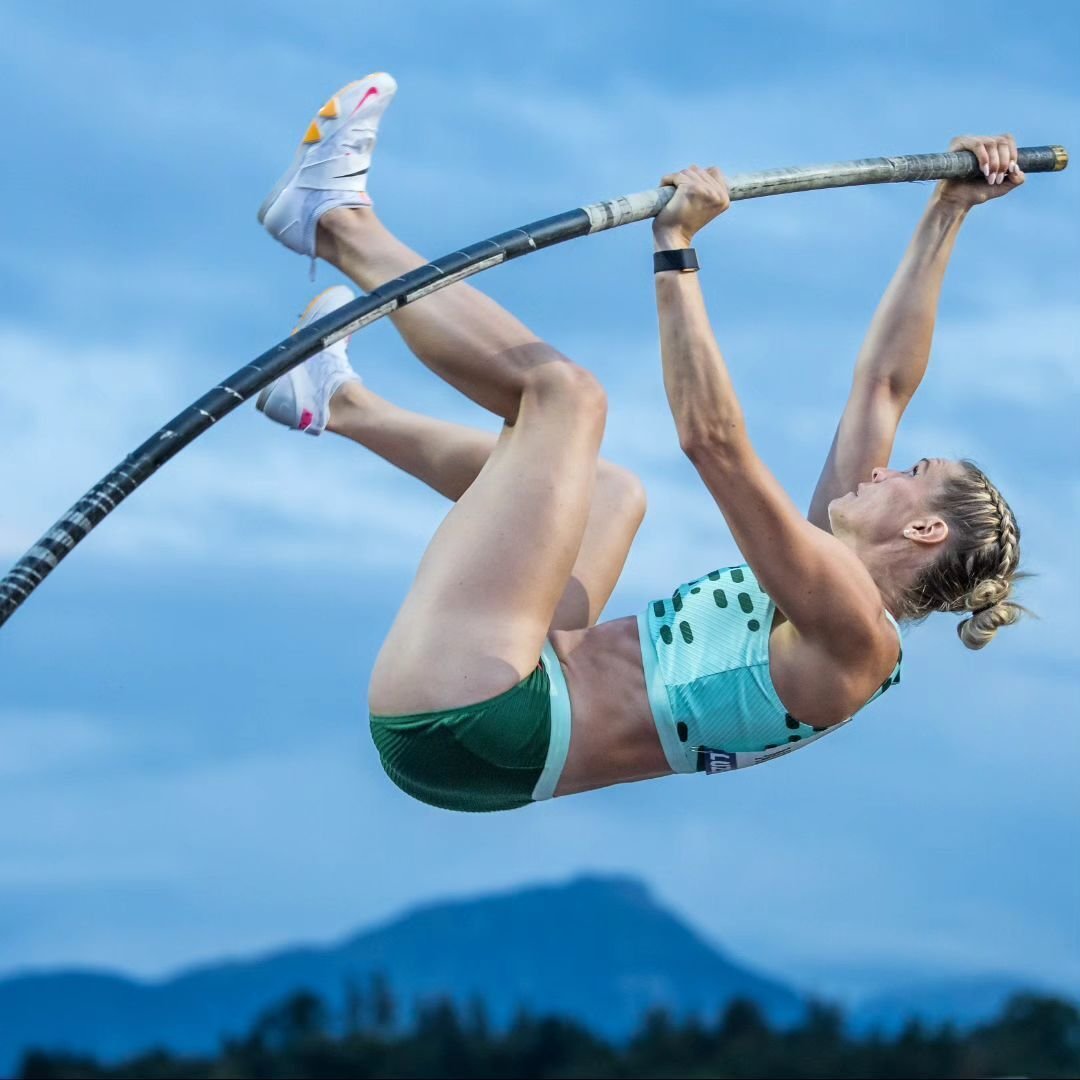 Atleta care câștigă peste 600.000 de euro pe lună de pe OnlyFans a celebrat într-un mod inedit medalia olimpică cucerită la Paris_33