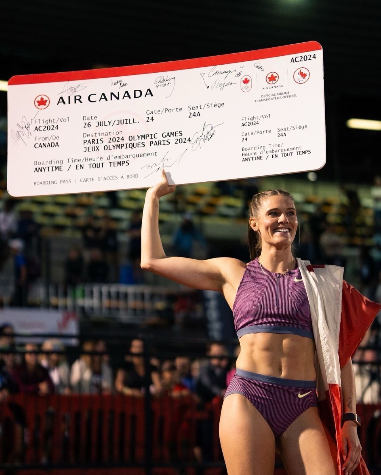 Atleta care câștigă peste 600.000 de euro pe lună de pe OnlyFans a celebrat într-un mod inedit medalia olimpică cucerită la Paris_56