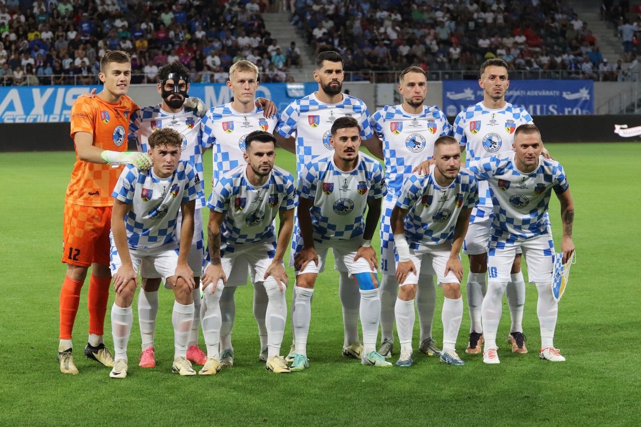 ”Zici că am uitat fotbalul”. Cu lacrimi în ochi, elevii lui Florin Maxim și-au vărsat oful, după eșecul cu Astana