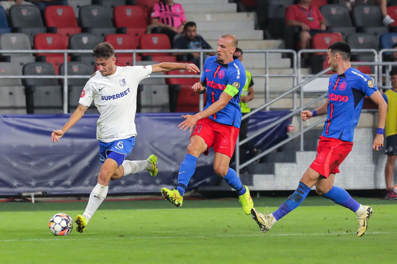 FCSB - Farul Constanța 3-2. Ce spectacol în Ghencea! Roș-albaștrii obțin prima victorie în campionat_3