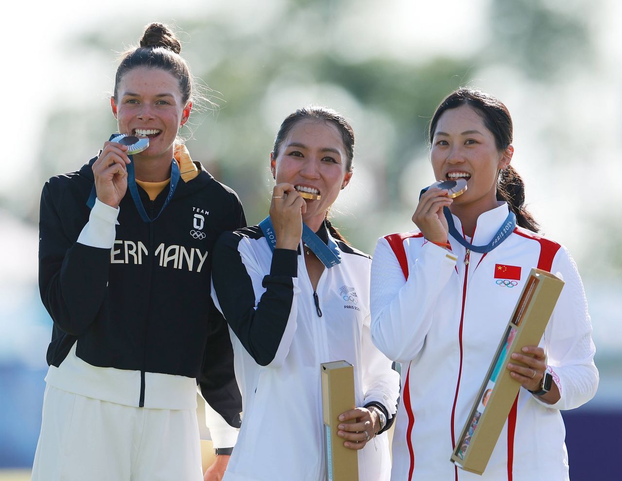 Ea este campioana olimpică de la Paris cu cel mai scurt nume posibil!_12