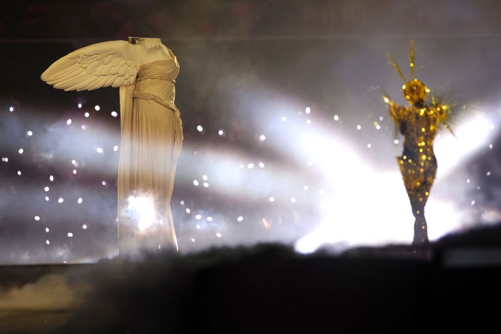 Ceremonie grandioasă la încheierea Jocurilor Olimpice de la Paris! Mihaela Cambei a purtat drapelul României_20