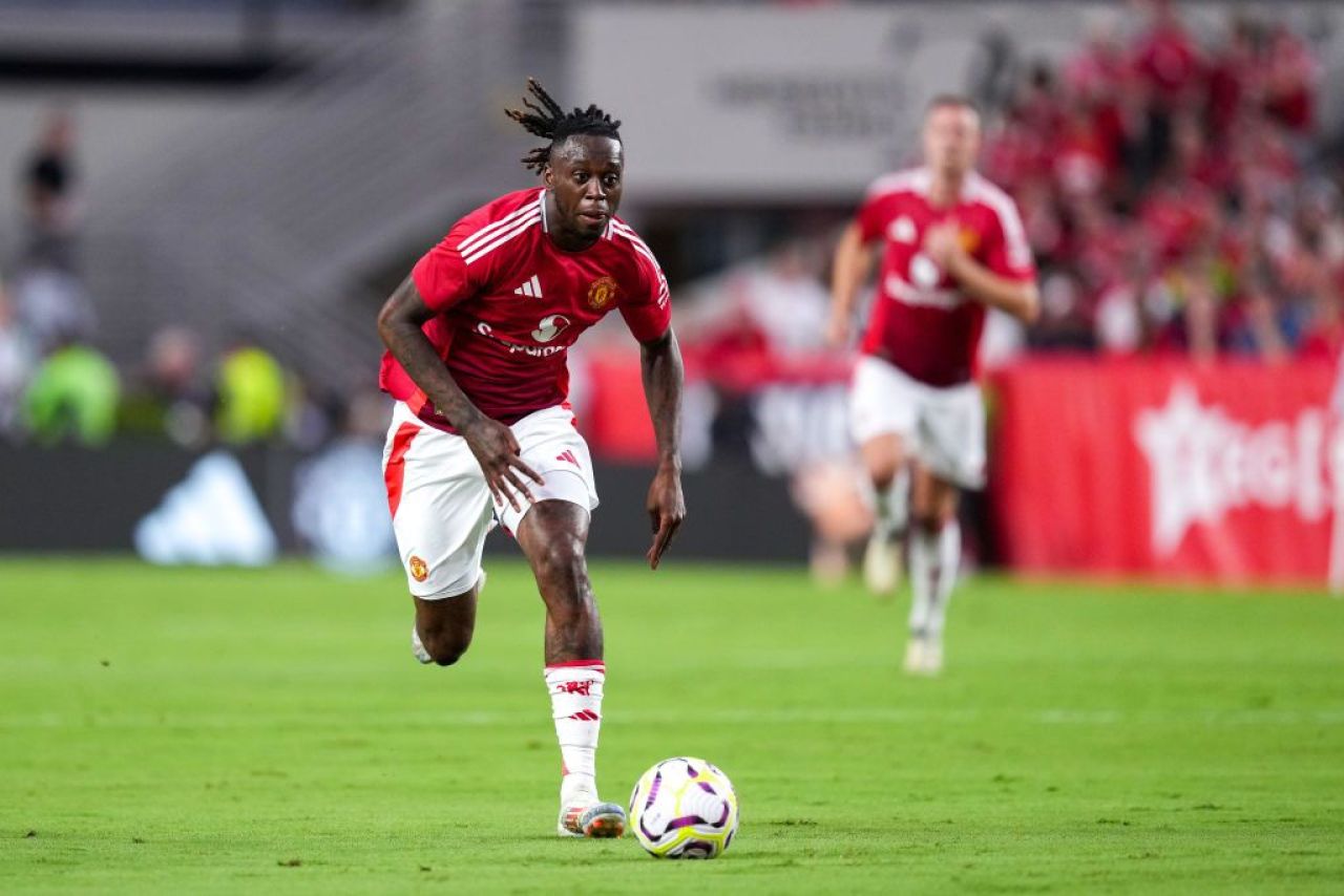Manchester United pierde o sumă imensă, după ce trimite la West Ham un jucător cumpărat cu 60 de milioane de euro!_9