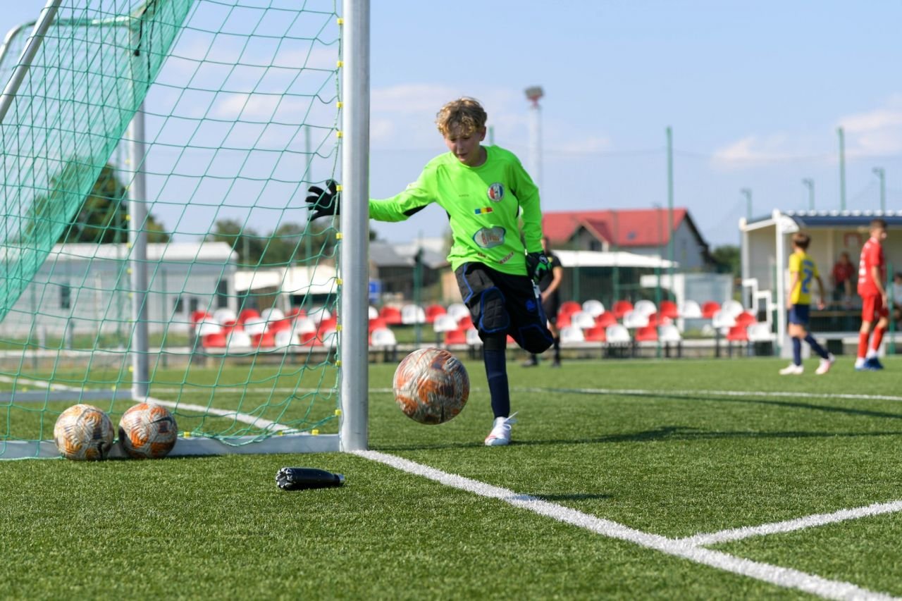 Liga Elitelor?! Scor ireal în FC Bacău - Școala de Fotbal Oțelul Galați, goluri cam câți spectatori prezenți!_2