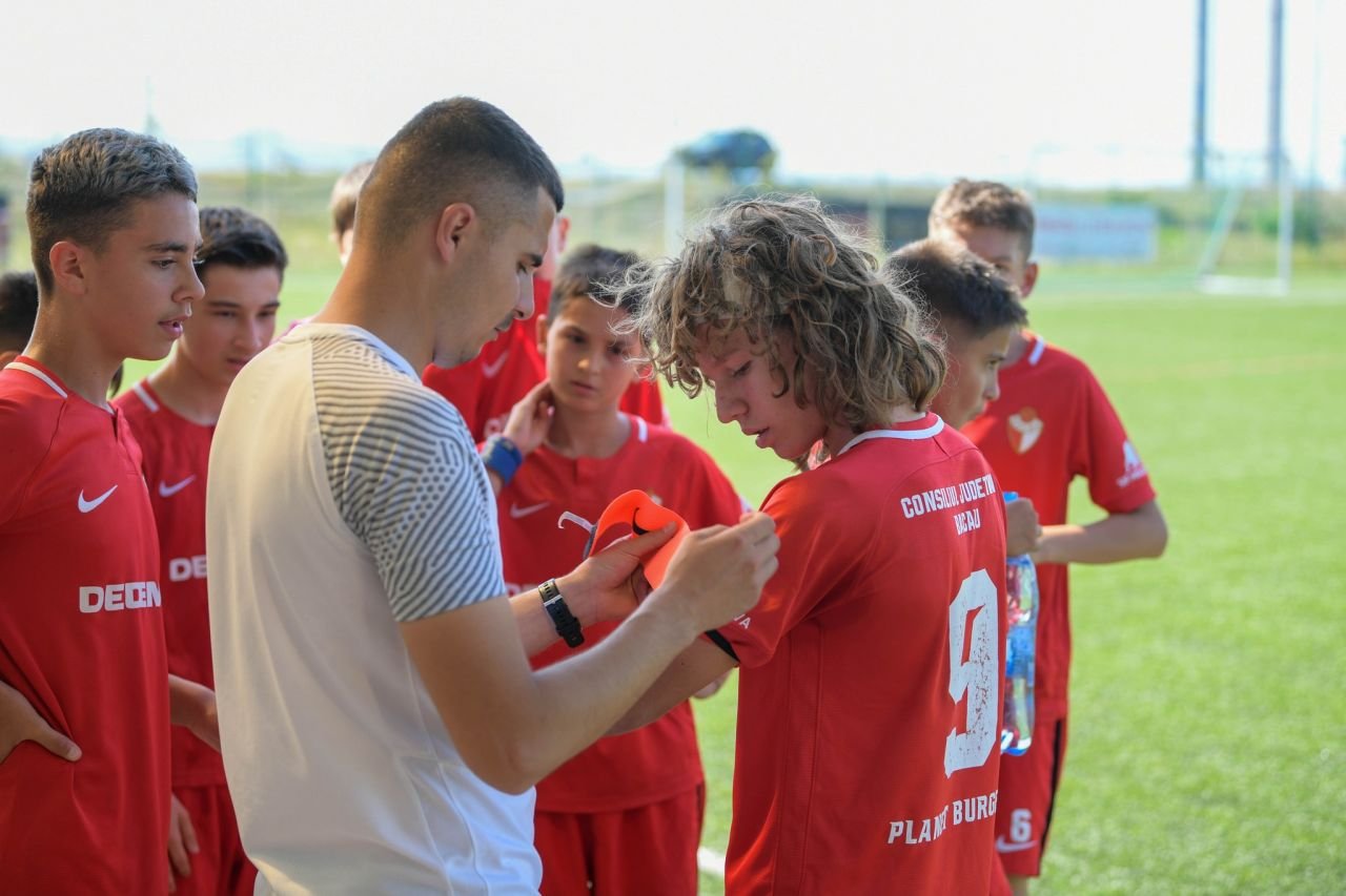 Liga Elitelor?! Scor ireal în FC Bacău - Școala de Fotbal Oțelul Galați, goluri cam câți spectatori prezenți!_3