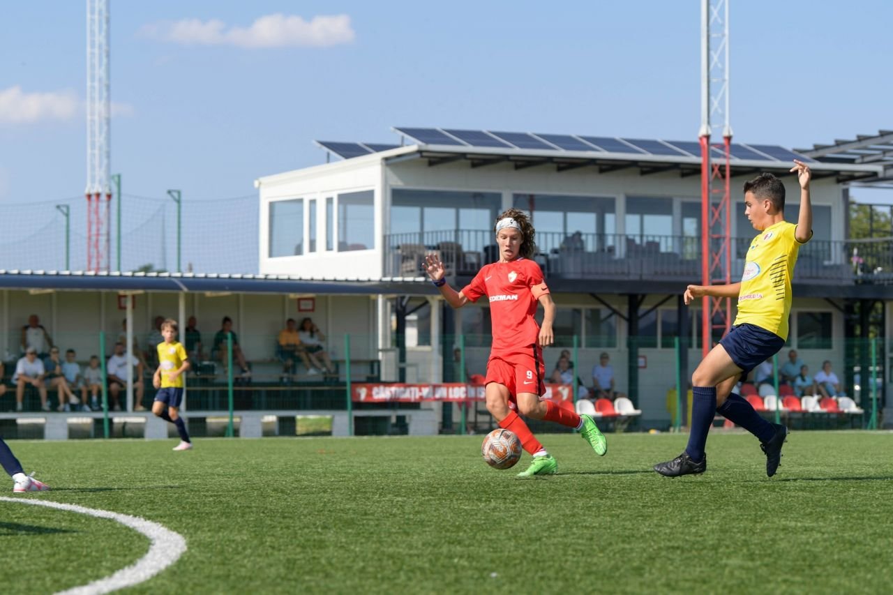 Liga Elitelor?! Scor ireal în FC Bacău - Școala de Fotbal Oțelul Galați, goluri cam câți spectatori prezenți!_5