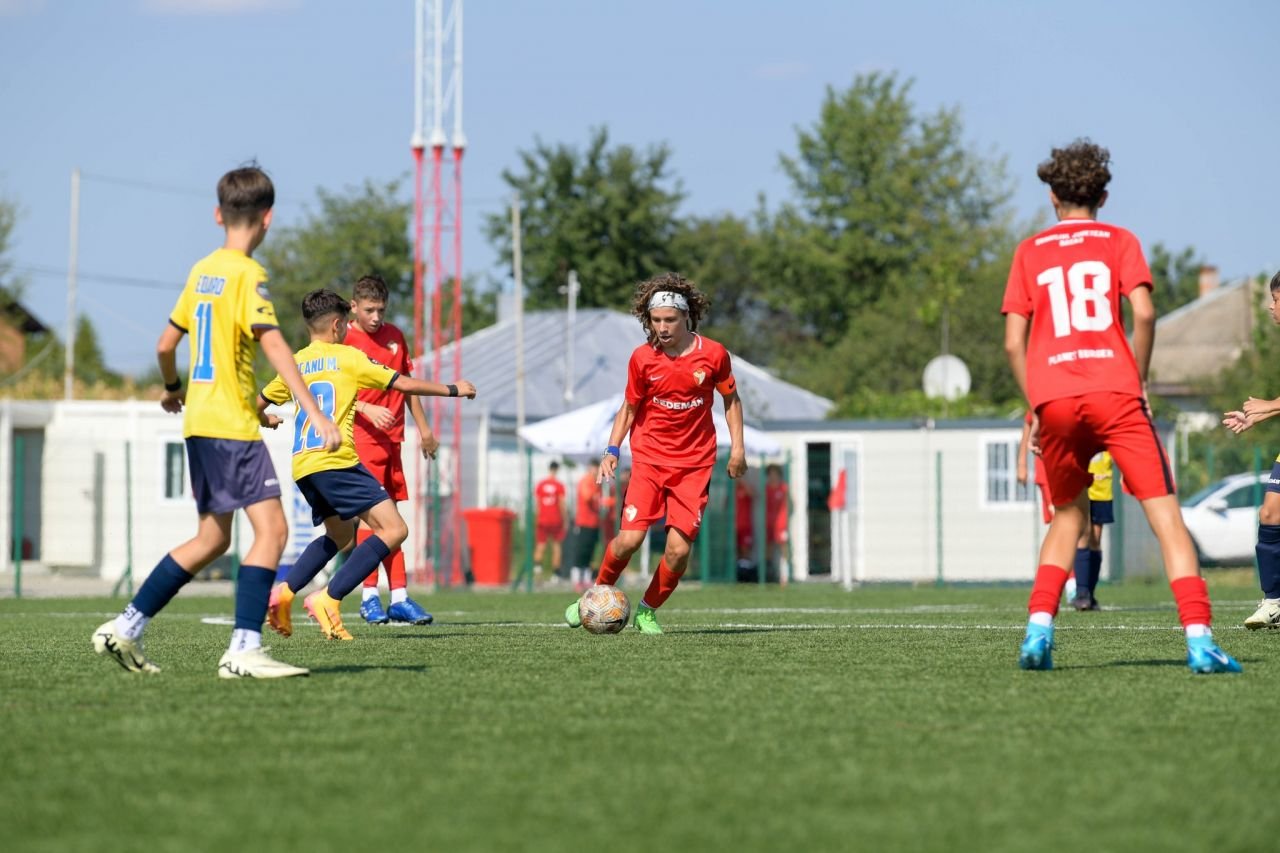 Liga Elitelor?! Scor ireal în FC Bacău - Școala de Fotbal Oțelul Galați, goluri cam câți spectatori prezenți!_11