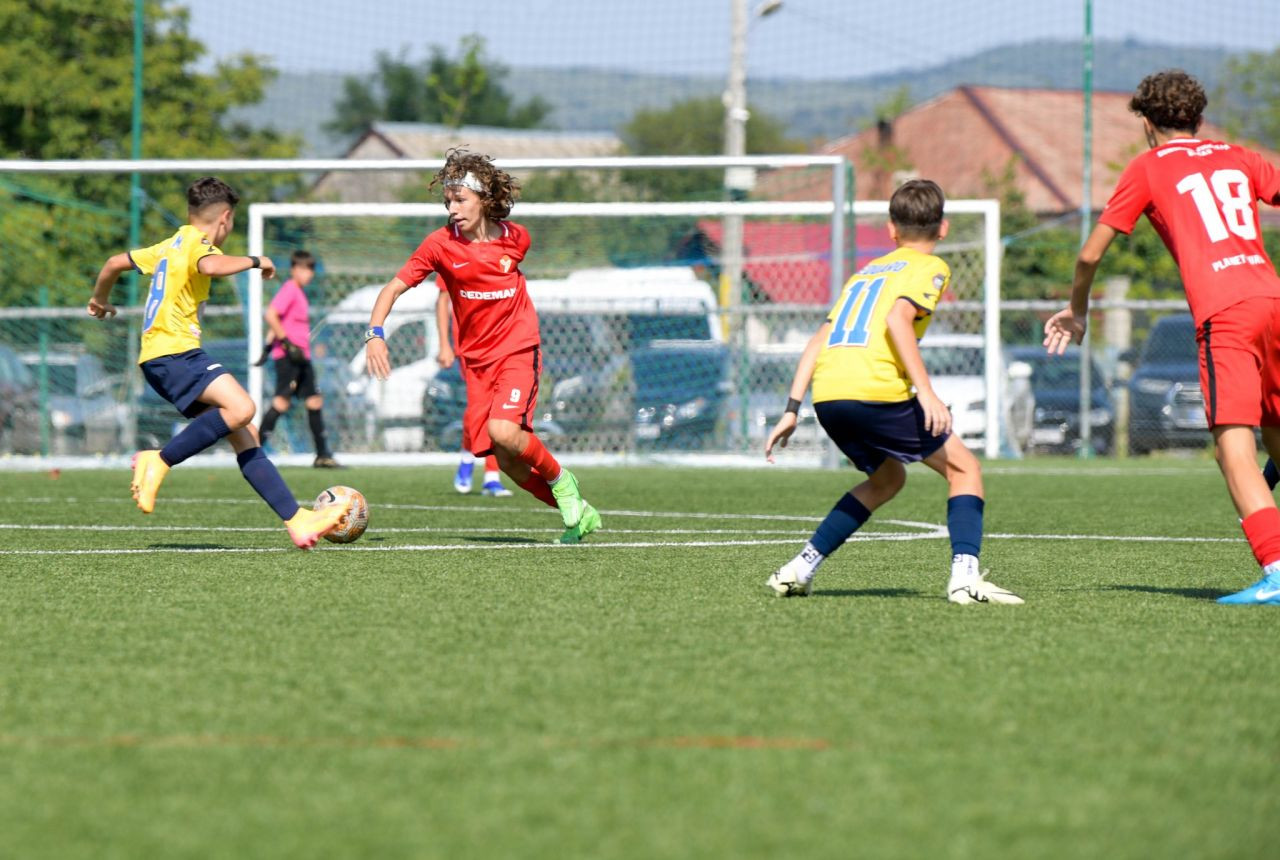 Liga Elitelor?! Scor ireal &icirc;n FC Bacău - Școala de Fotbal Oțelul Galați, goluri cam c&acirc;ți spectatori prezenți!