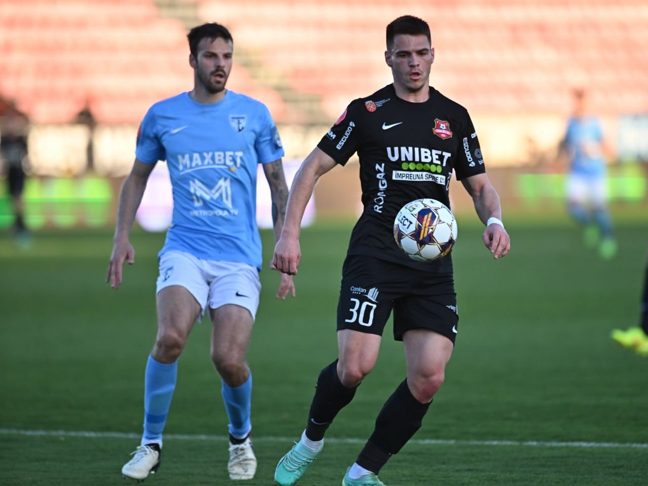 Cu un nou look, Daniel Paraschiv a debutat la Real Oviedo!_6