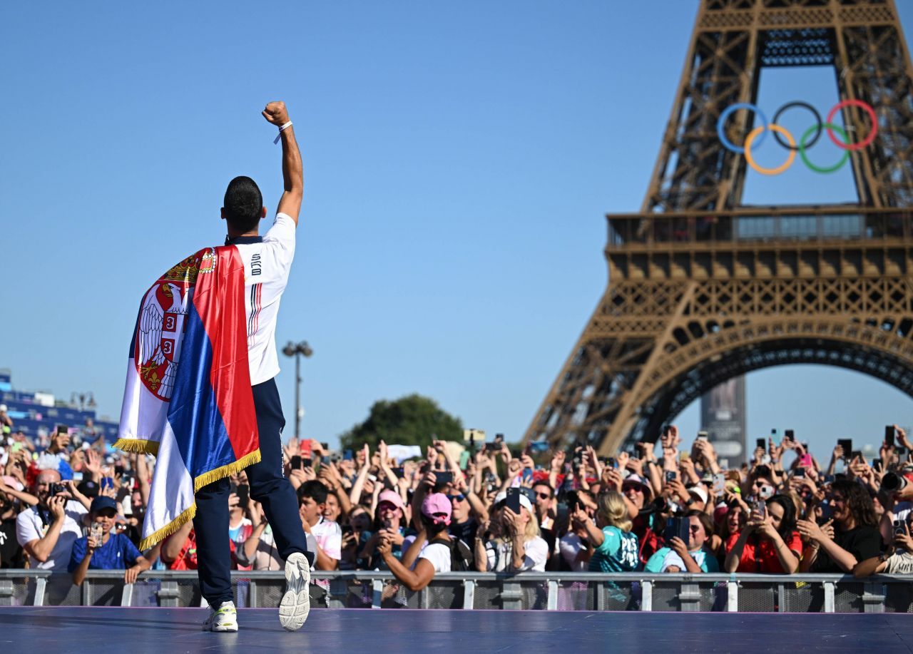 Novak Djokovic l-a emoționat până la lacrimi pe Sam Querrey: ”N-am plâns nici când m-am căsătorit sau la nașterea copiilor. Soția a plâns și ea” _1