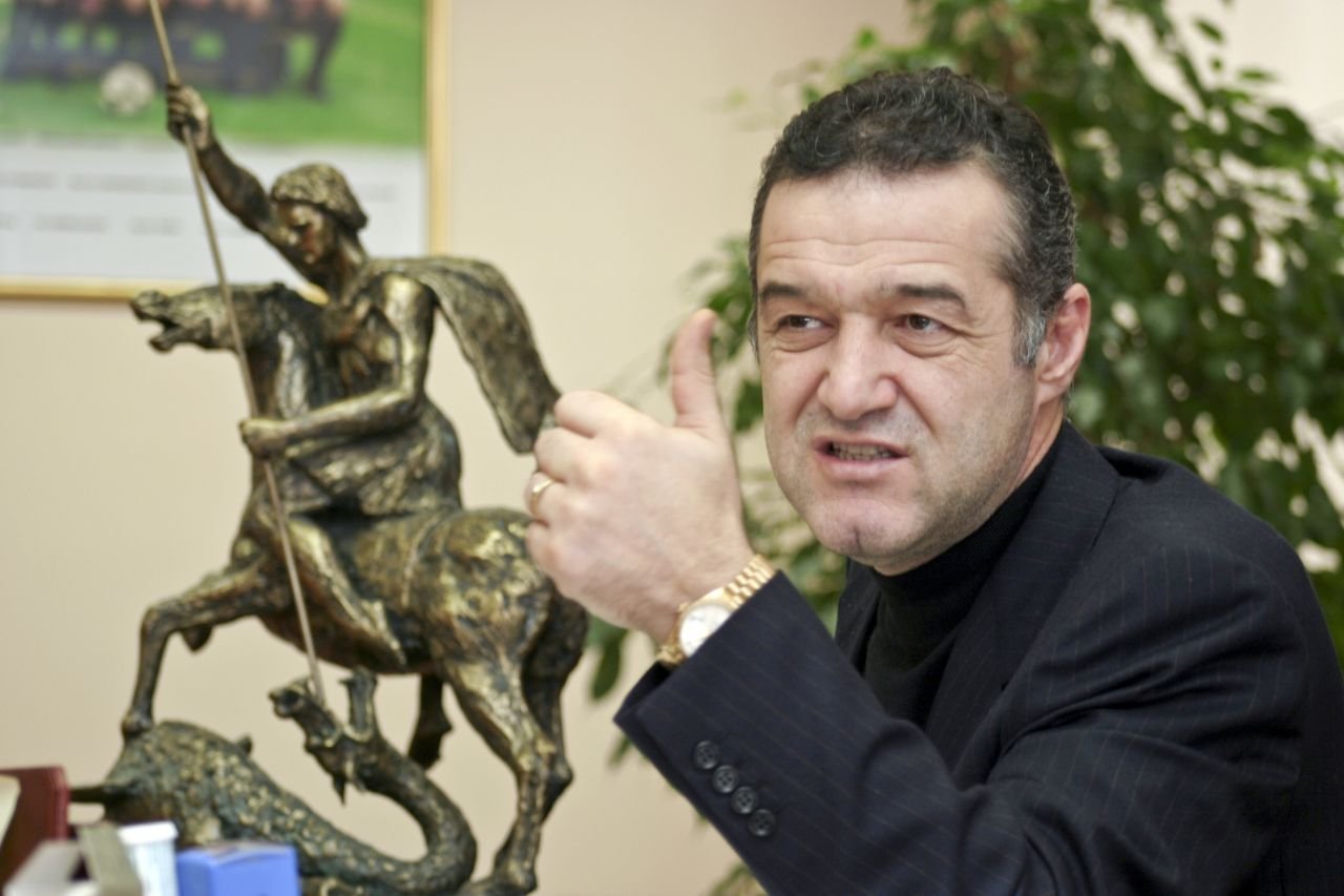 Gigi Becali a anunțat deja prima schimbare &icirc;n FCSB - Sparta Praga (21:30, VOYO și PRO TV): &rdquo;Intră &icirc;n repriza a doua&rdquo;