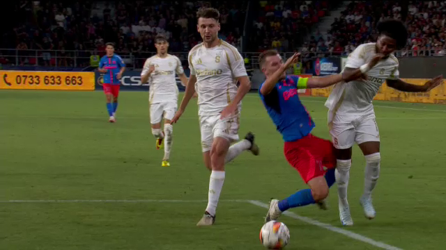 Fază controversată în FCSB - Sparta Praga! Campioana României a cerut un penalty_8