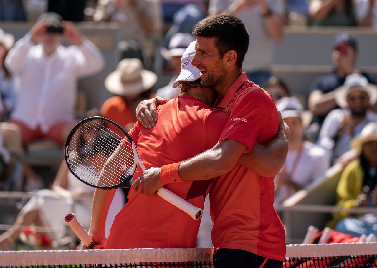 Novak Djokovic l-a emoționat până la lacrimi pe Sam Querrey: ”N-am plâns nici când m-am căsătorit sau la nașterea copiilor. Soția a plâns și ea” _4
