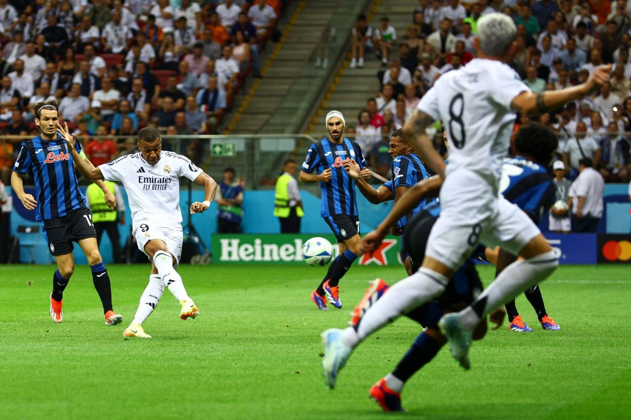 Supercupa Europei | Real Madrid - Atalanta 2-0. Primul meci și primul trofeu pentru Mbappe la noua echipă_15