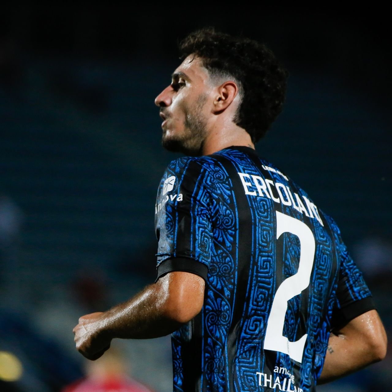 Cel mai frumos tricou de fotbal din lume e al unei echipe din liga a treia italiană!_21