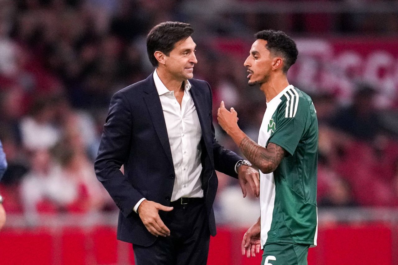 Ajax s-a calificat în play-off-ul Europa League după 34 de lovituri de departajare! Portarul de 40 de ani a apărat 5 și a transformat_3