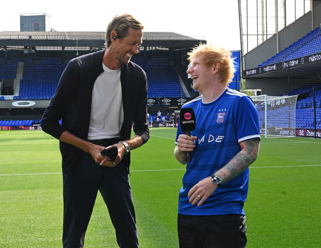 Motivul pentru care Ed Sheeran a plecat la pauză la debutul echipei sale în Premier League_5