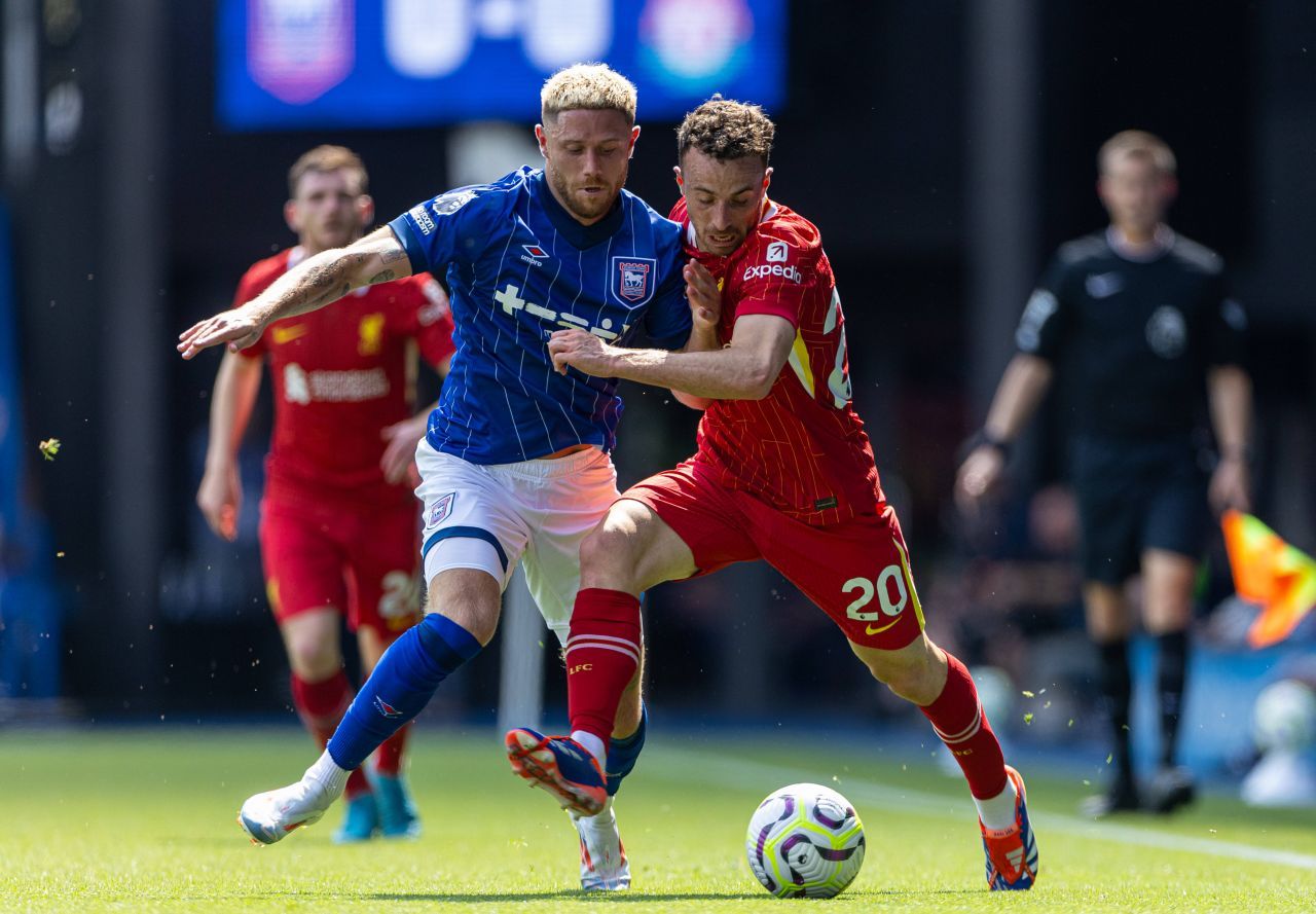 Ipswich Town - Liverpool 0-2. ”Cormoranii” n-au avut emoții cu echipa lui Ed Sheeran_1
