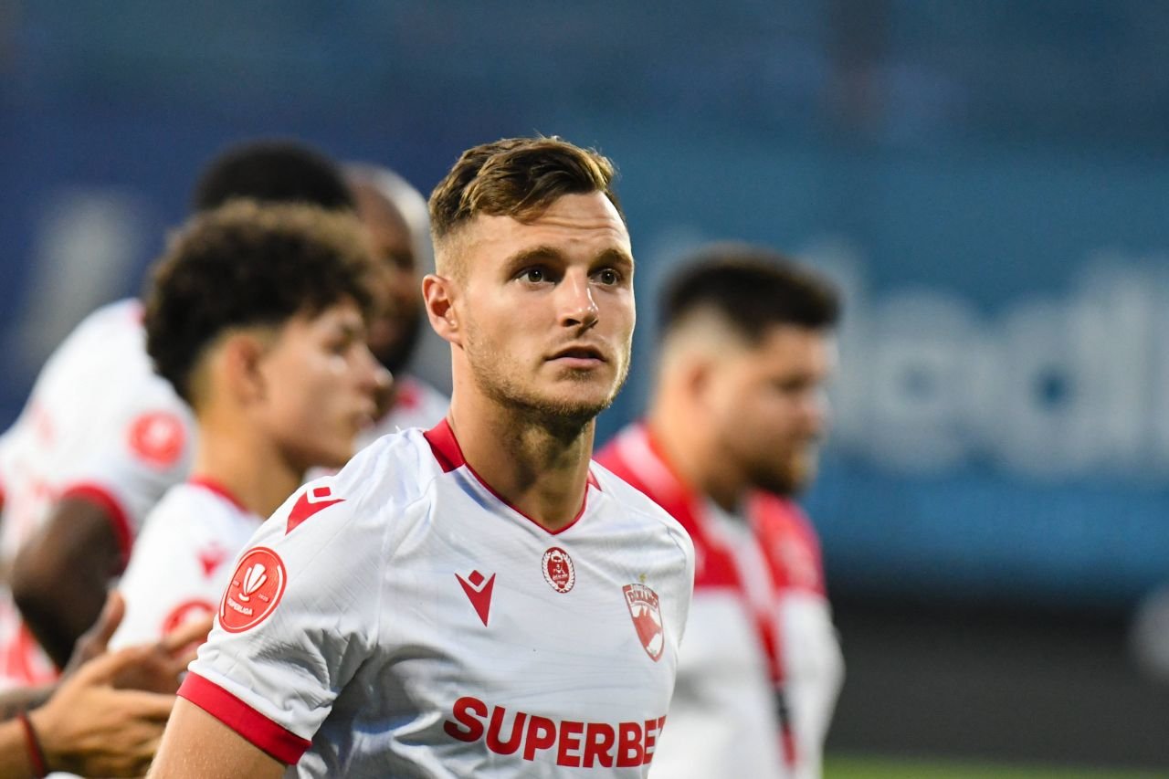 &rdquo;Te vezi la FCSB?&rdquo;. Dennis Politic a răspuns fără să stea pe g&acirc;nduri