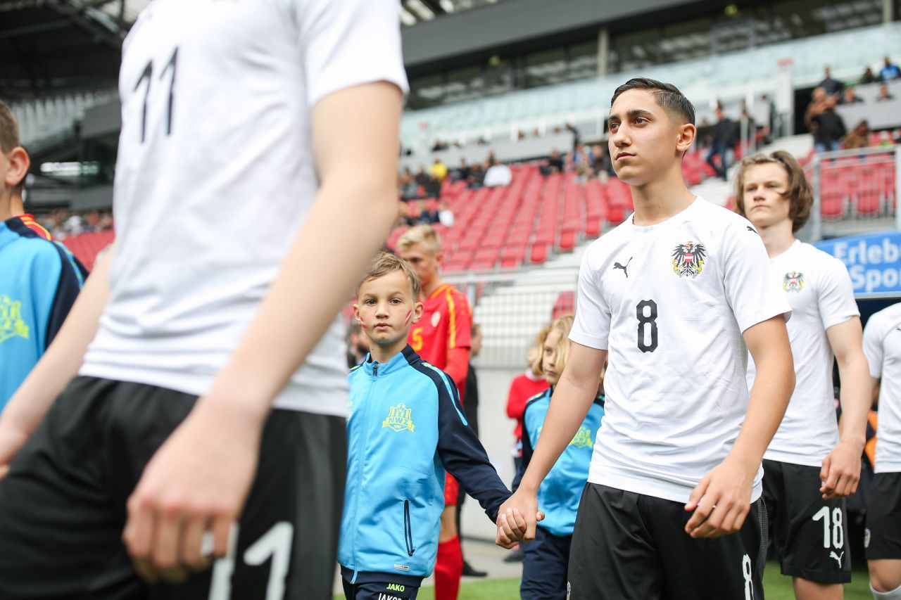 Fotbalistul român de la LASK Linz, fost la Dinamo, e sincer: ”Prefer ca echipa mea să câștige cu FCSB”! Care este marele atu al austriecilor_2