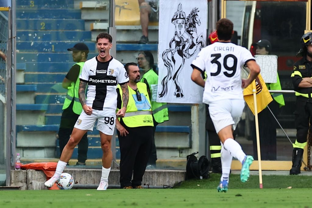 Cum sunt descriși Man și Mihăilă în Italia după remiza Parmei cu Fiorentina din Serie A_4
