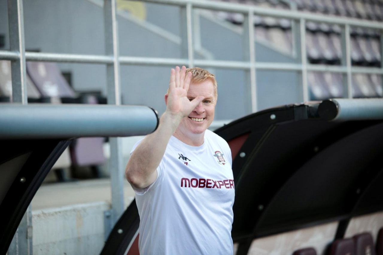 Peripeții înainte de Rapid - Dinamo! Neil Lennon i-a surprins pe toți la antrenamente_8