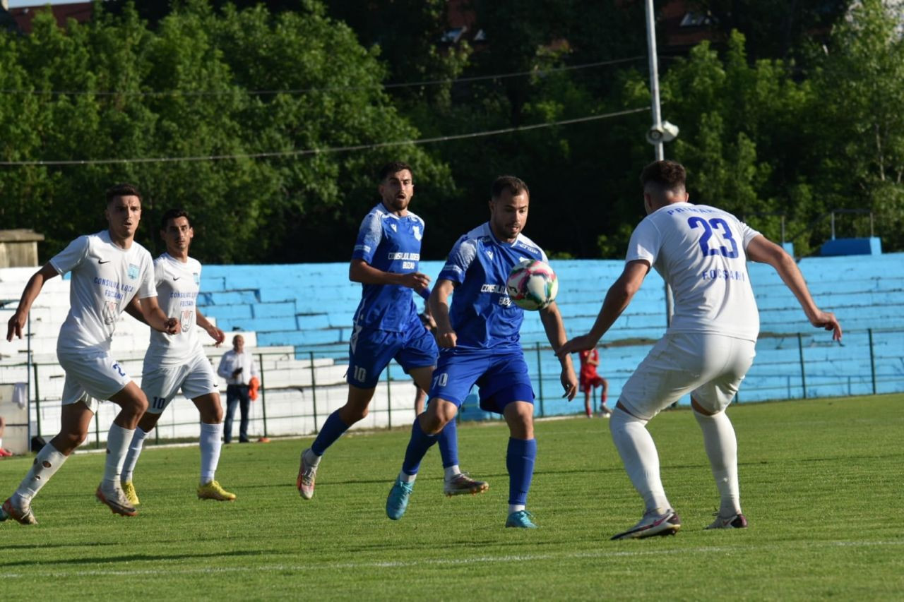 Duelul nou-promovatelor &icirc;n Liga 2! CSM Focșani, scor de neprezentare &icirc;n fața Metalului Buzău