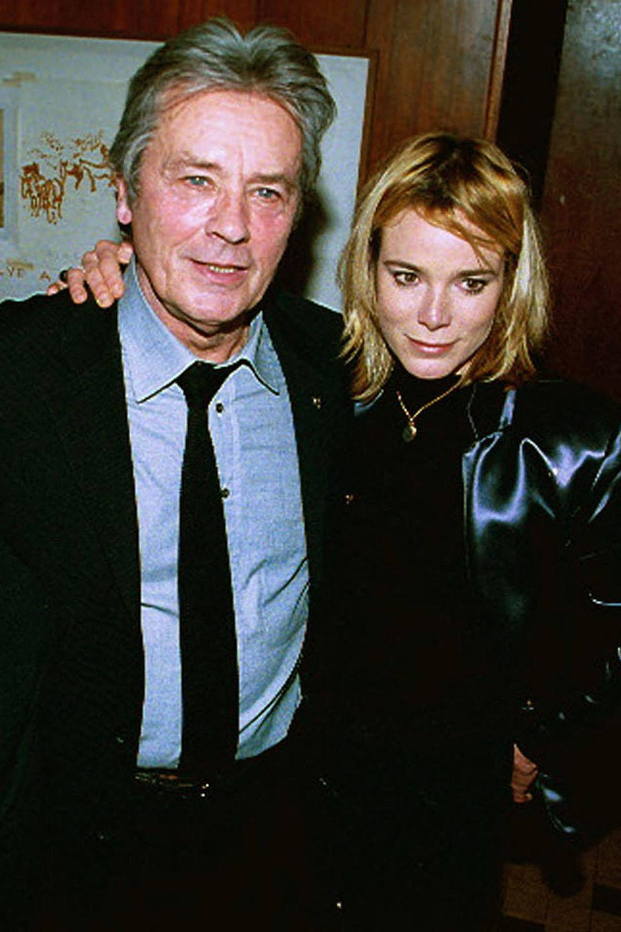 Alain Delon a murit. Episodul din Japonia, când și-a susținut idolul din Formula 1, aflat în duel cu Ayrton Senna. 