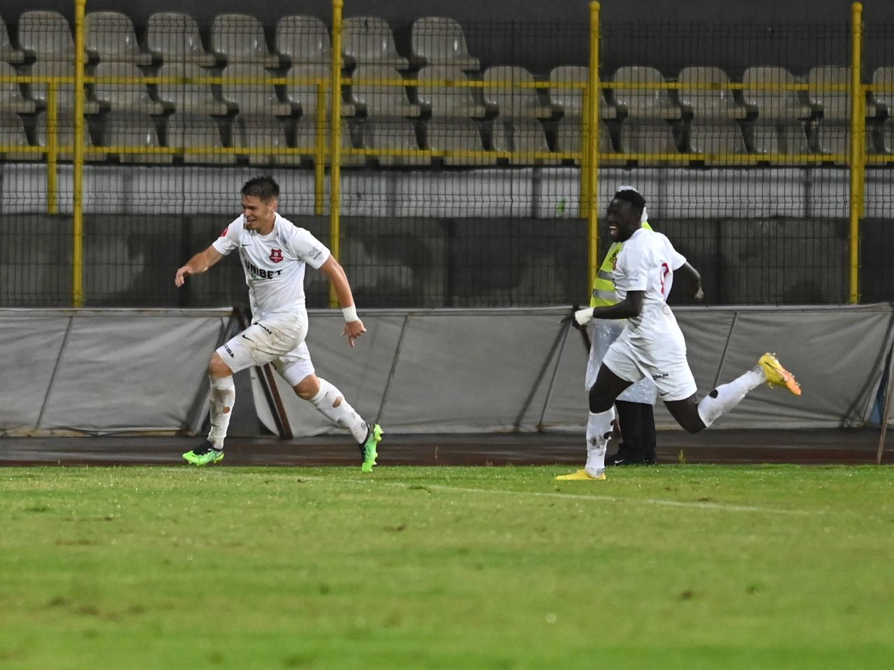 Reacția lui Daniel Paraschiv după ce Mircea Lucescu l-a inclus pe lista preliminară a convocărilor la națională_2