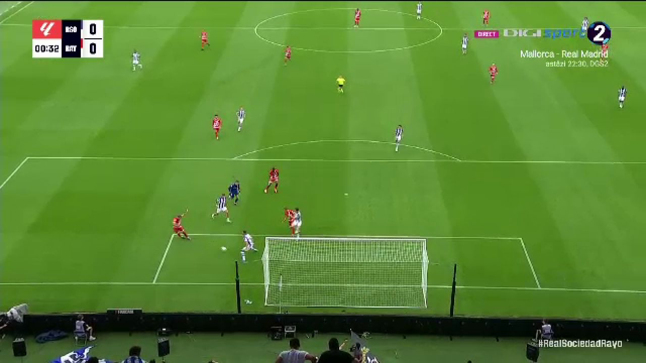 Faza care i-a împărțit pe spanioli! Rațiu a încercat să înscrie din rabona, în secunda 10: