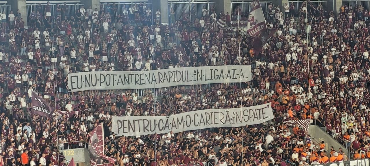 Marius Șumudică, făcut praf de fanii rapidiști la meciul cu Dinamo. Bannerele incredibile afișate_2