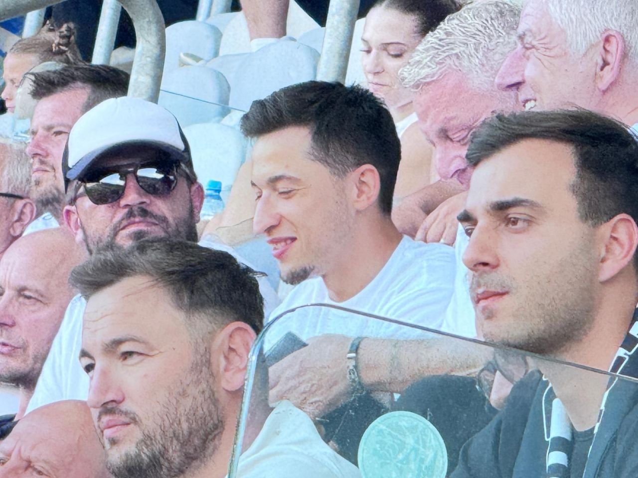 Așteptat la Petrolul, Olimpiu Moruțan a fost surprins la meciul altei echipe din Superligă_2