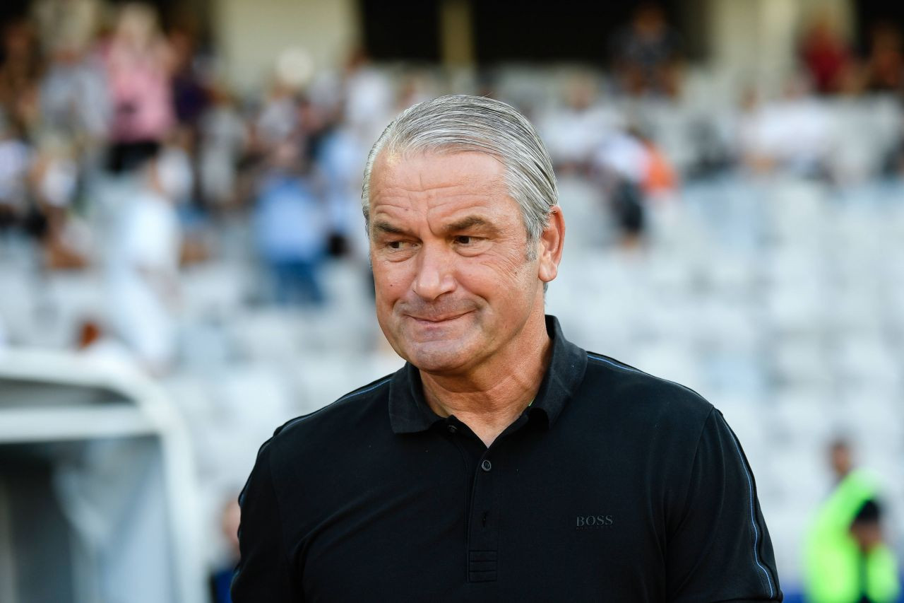 Trebuie să sufere . Bernd Storck nu s-a ferit să vorbească direct după &icirc;nfr&acirc;ngerea dură cu U Cluj