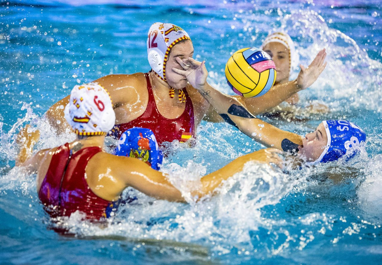 Insultată într-un mod grobian. Ce mesaje golănești a primit campioana olimpică de la Paris. 