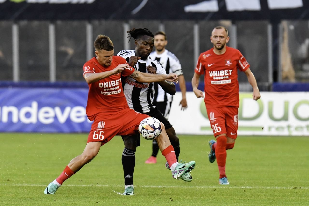 Atacantul adus din Liga 3 de U Cluj a făcut spectacol în amicalul de astăzi! Vestea proastă pentru Ioan Ovidiu Sabău este accidentarea unui titular_6