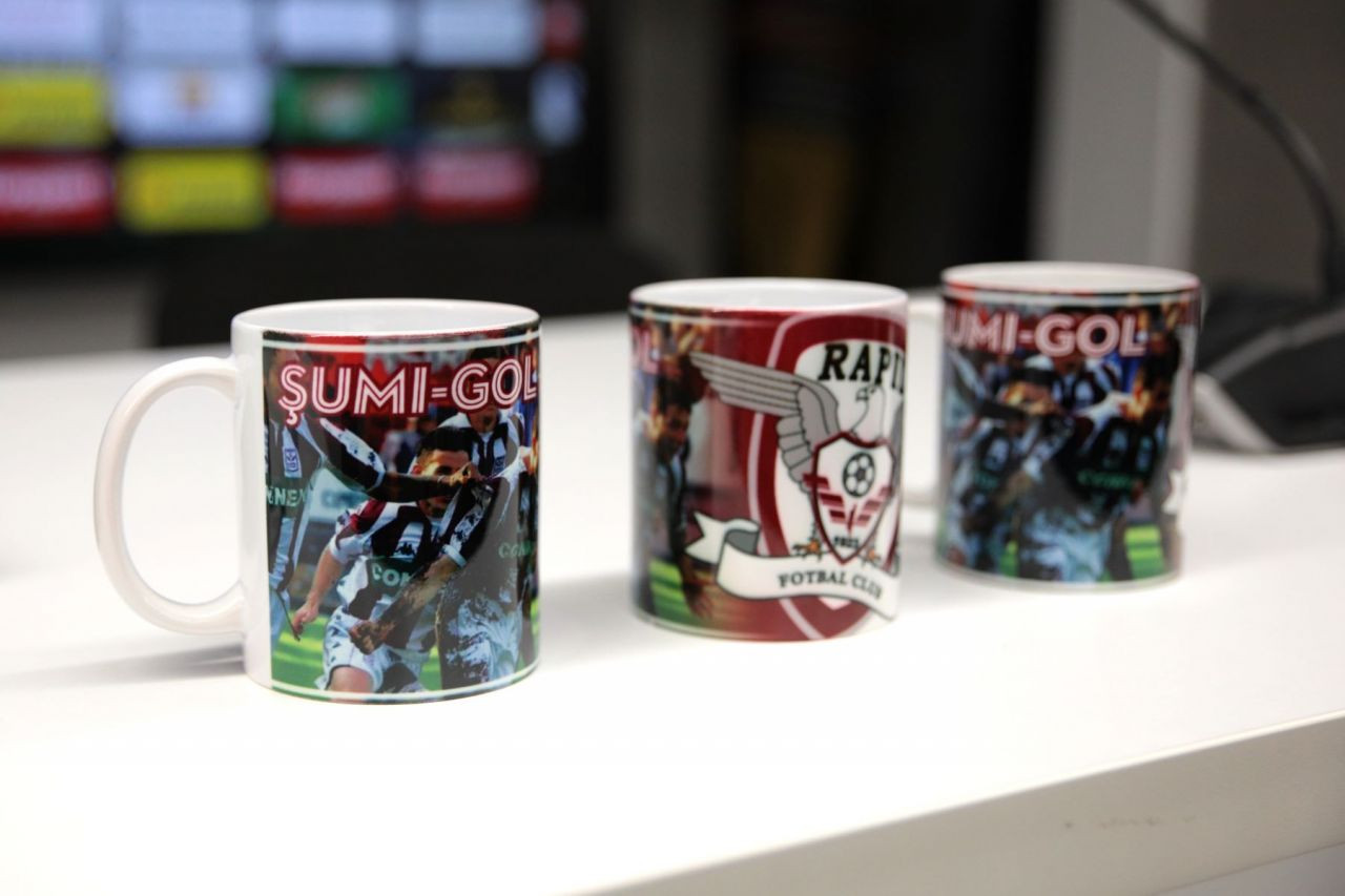 Sete de rezultate în Giulești! Clubul Rapid vinde deja căni dedicate revenirii lui Marius Șumudică_4