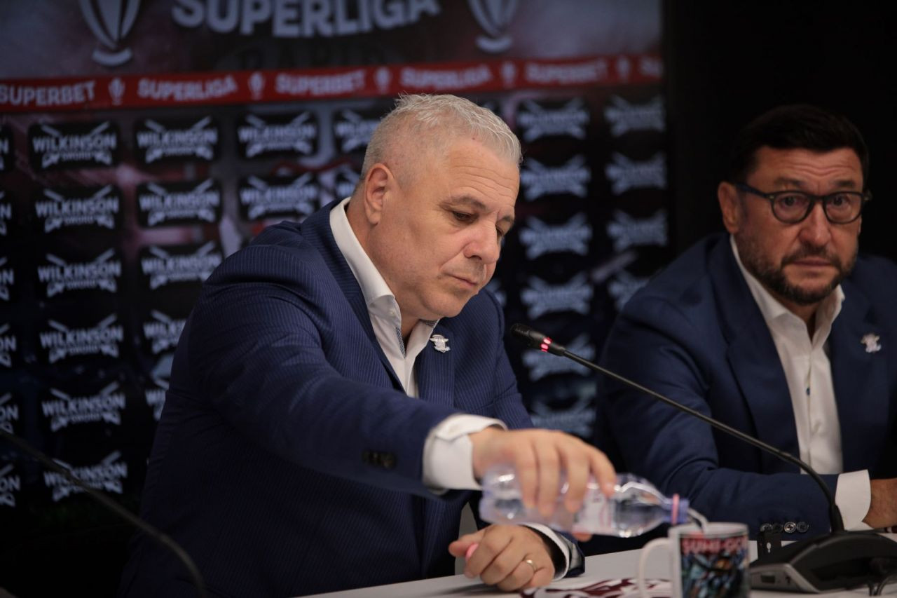 Sete de rezultate în Giulești! Clubul Rapid vinde deja căni dedicate revenirii lui Marius Șumudică_9