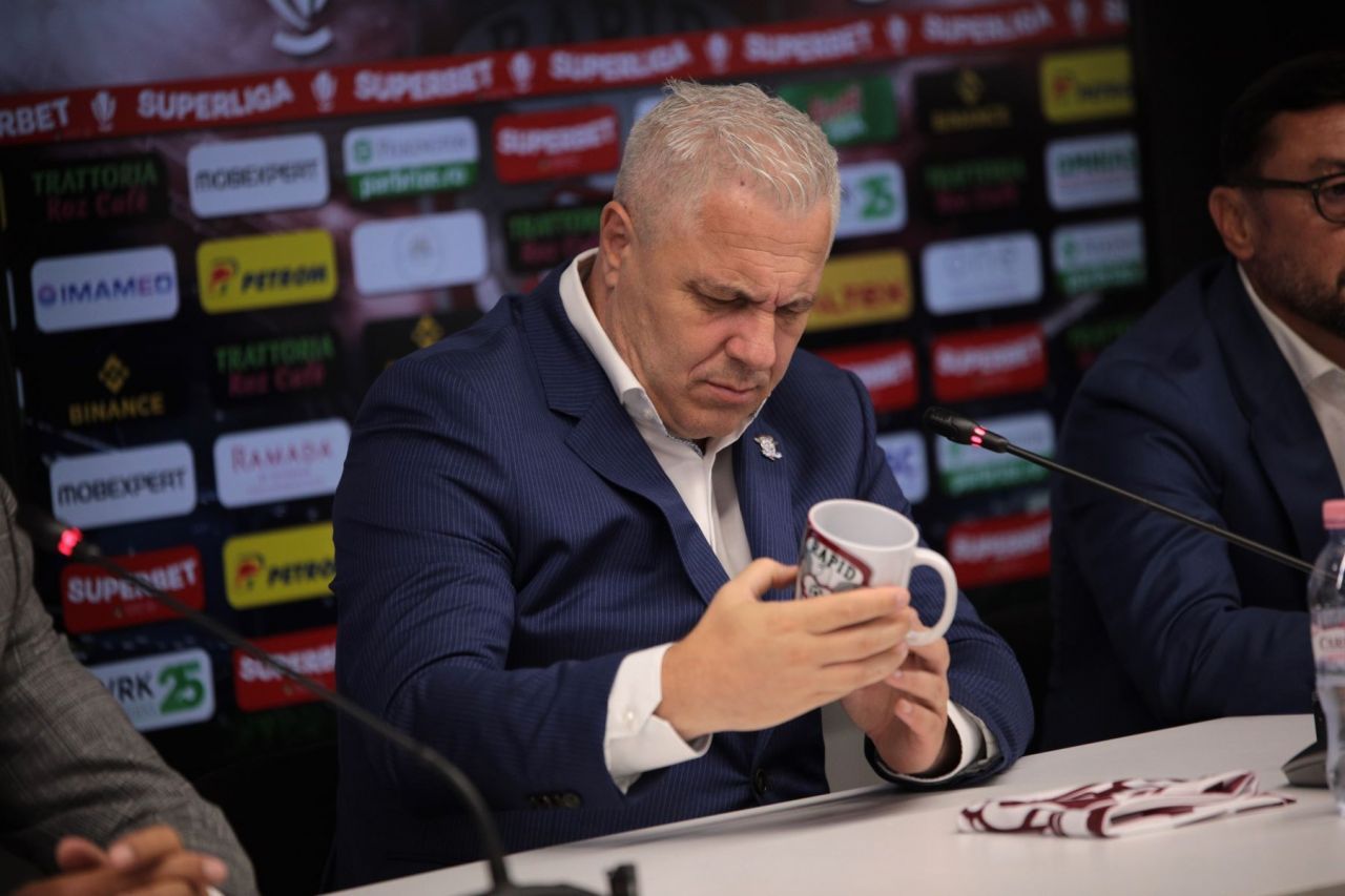 Sete de rezultate în Giulești! Clubul Rapid vinde deja căni dedicate revenirii lui Marius Șumudică_10