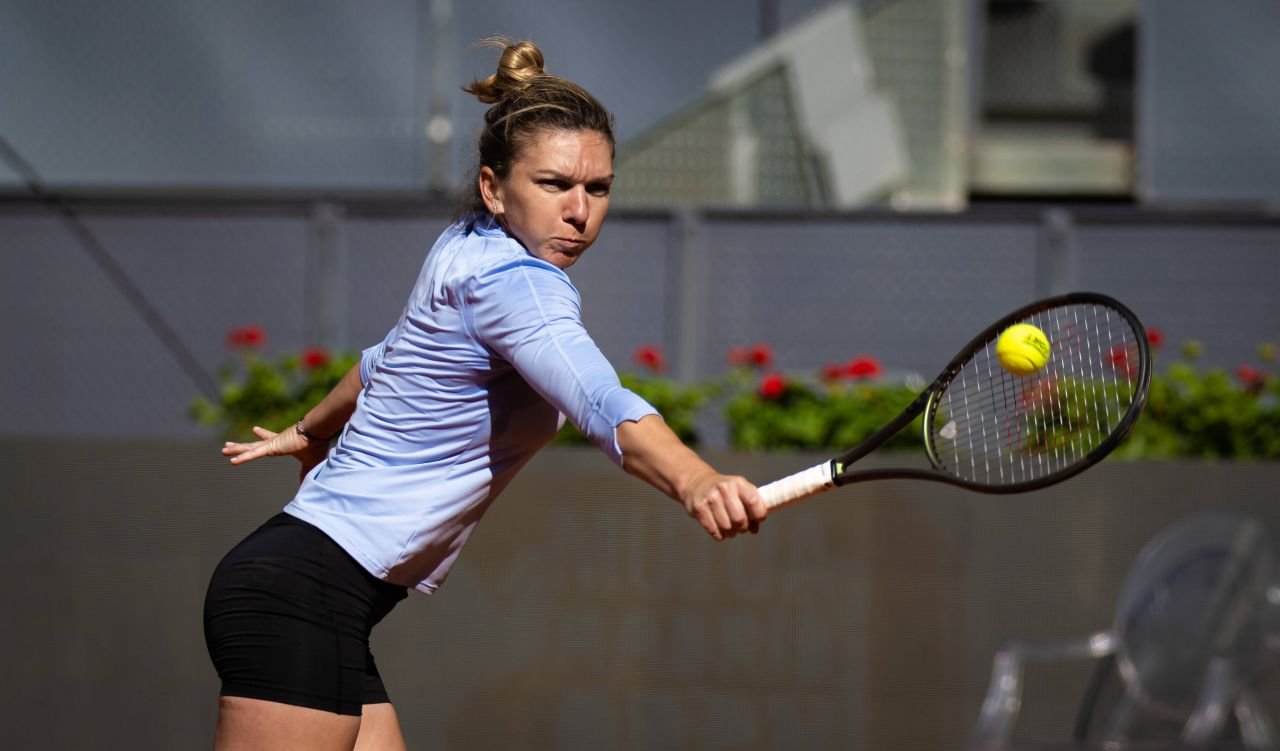 Simona Halep, de nerecunoscut! A apărut ca niciodată pe terenul de tenis_47