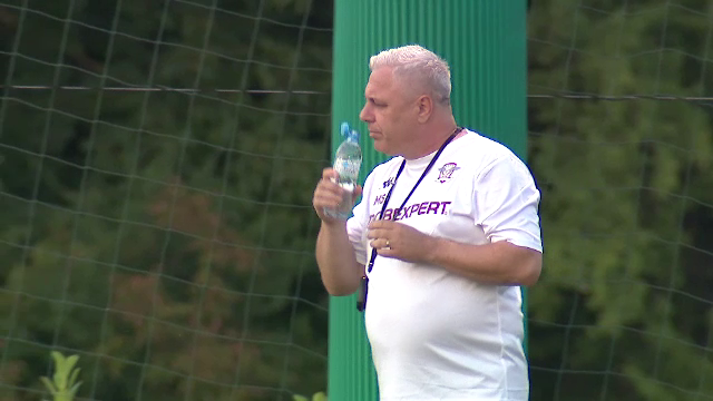 Imagini memorabile cu Marius Șumudică la revenirea în Giulești! Cum a decurs primul său antrenament_2