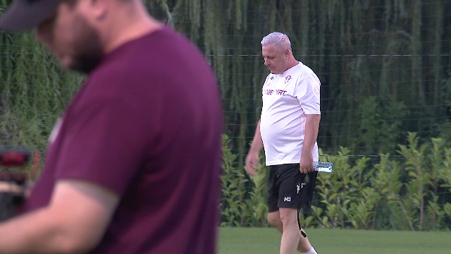 Imagini memorabile cu Marius Șumudică la revenirea în Giulești! Cum a decurs primul său antrenament_6